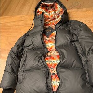 Women’s Pendleton Vancouver Puffer jacket